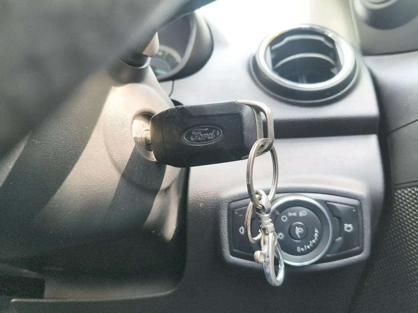 2016 Ford New Figo TREND 1.2 PETROL, Petrol, Manual, 58,718 km, interior