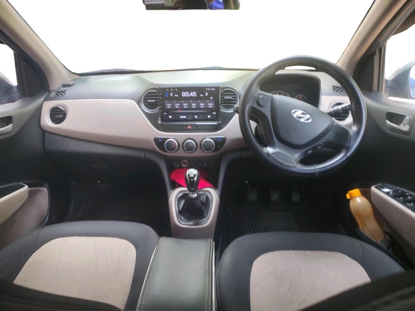 2014 Hyundai Grand i10 SPORTZ 1.1 CRDI, Diesel, Manual, 1,25,220 km, interior