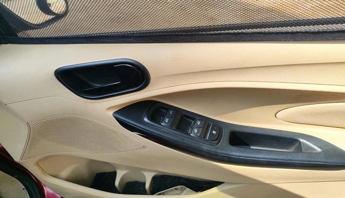 2017 Ford Figo Aspire TITANIUM 1.2 PETROL, Petrol, Manual, 98,775 km, interior