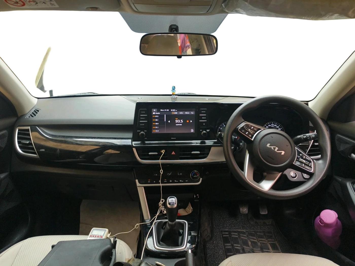 2022 KIA SELTOS HTK PLUS 1.5 IMT, Petrol, Manual, 14,418 km, interior
