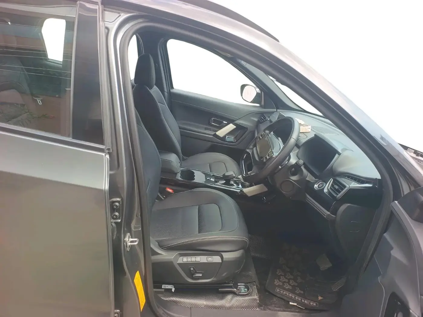 2024 Tata Harrier Fearless Plus AT, Diesel, Automatic, 10,738 km, interior