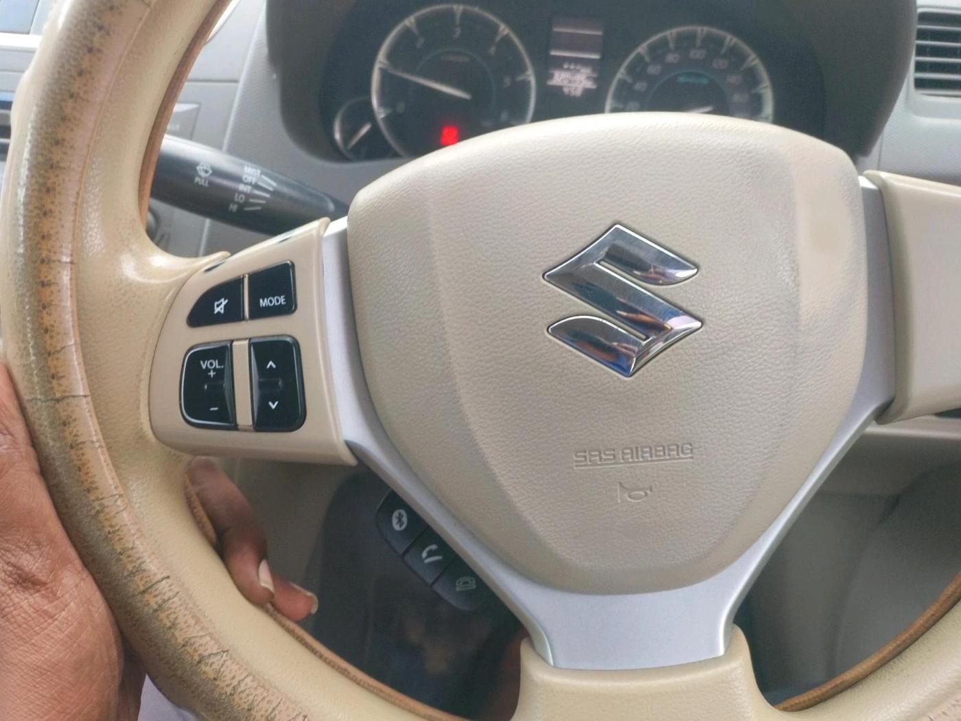 2016 Maruti Ertiga VDI SHVS, Diesel, Manual, 3,20,495 km, interior