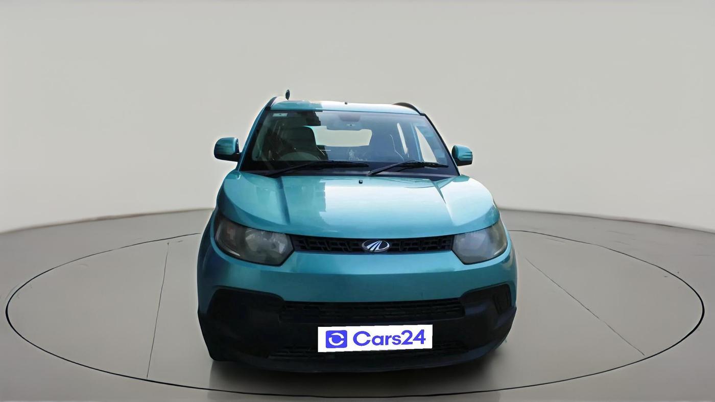 2016 Mahindra Kuv100 K4 6 STR, Petrol, Manual, 98,694 km, exterior