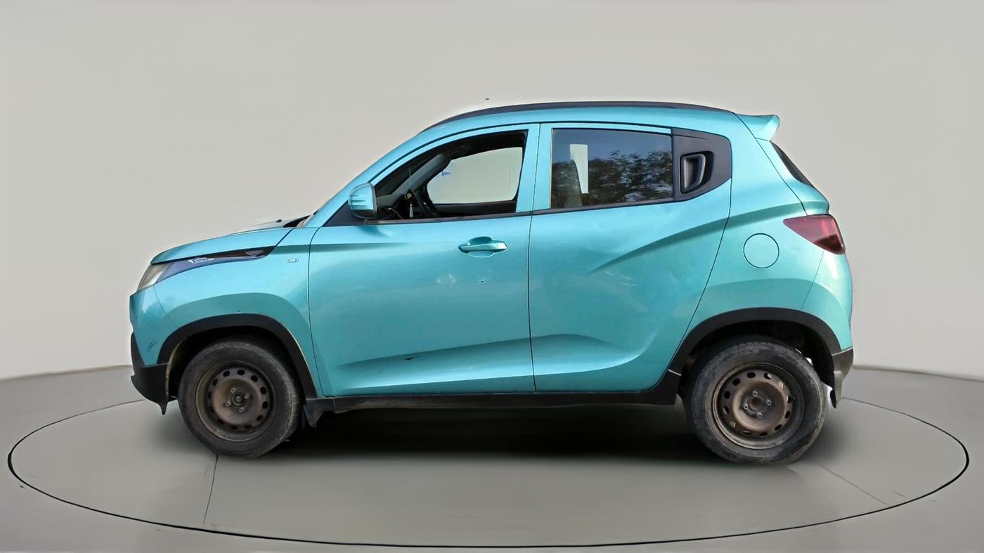 2016 Mahindra Kuv100 K4 6 STR, Petrol, Manual, 98,694 km, exterior