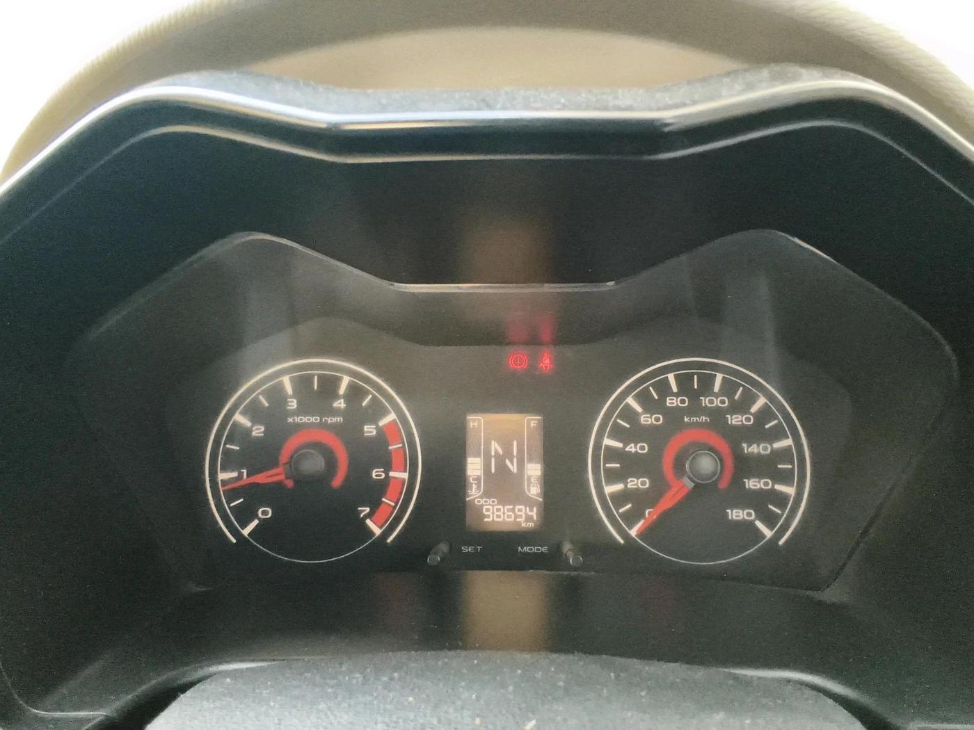 2016 Mahindra Kuv100 K4 6 STR, Petrol, Manual, 98,694 km, interior