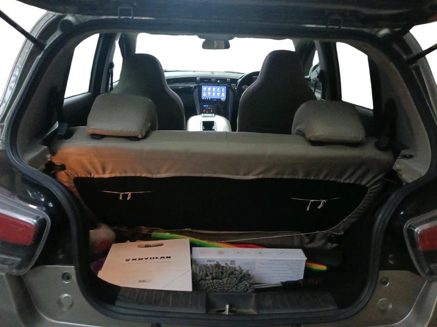 2017 Mahindra KUV 100 NXT K8 D 6 STR, Diesel, Manual, 46,720 km, exterior
