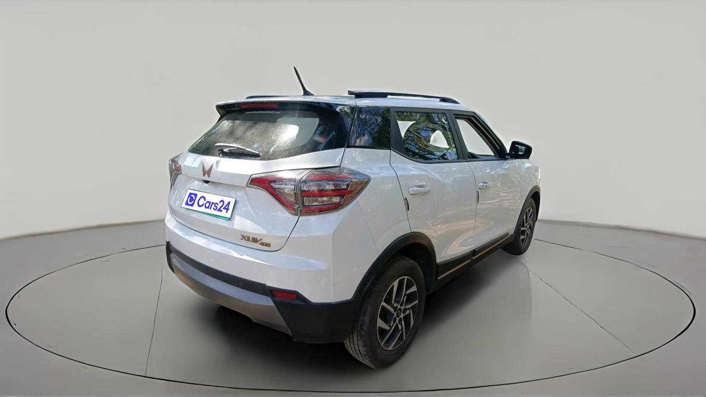2023 Mahindra XUV400 EL 7.2 KW, Electric, Automatic, 22,760 km, exterior