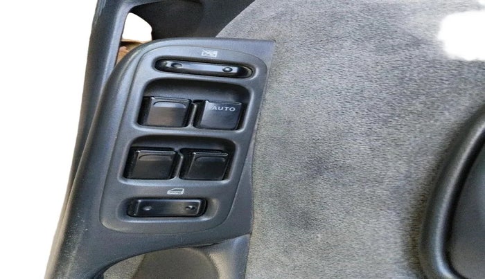 2006 Maruti Baleno LXI, Petrol, Manual, 1,25,731 km, interior