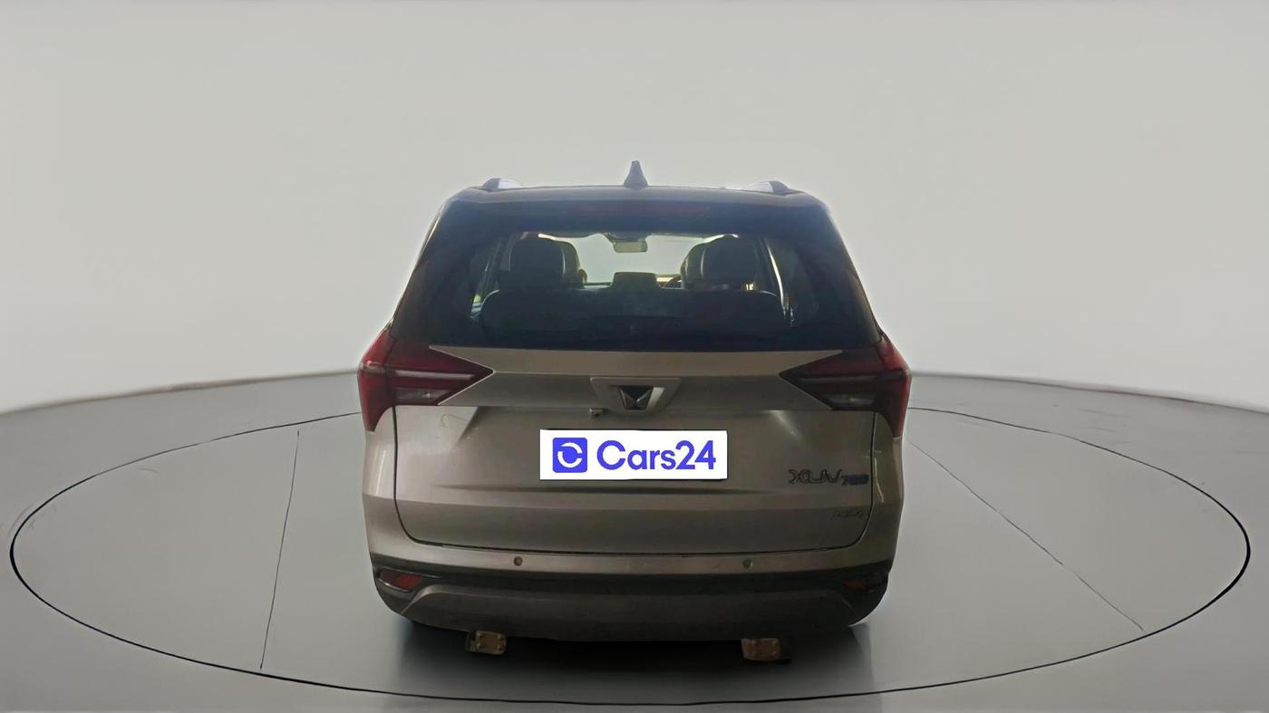 2022 Mahindra XUV700 AX 7 LUXURY P AT 7 STR, Petrol, Automatic, 31,426 km, exterior