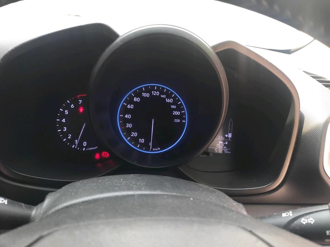 2020 Hyundai VENUE S+ 1.2, Petrol, Manual, 51,276 km, interior