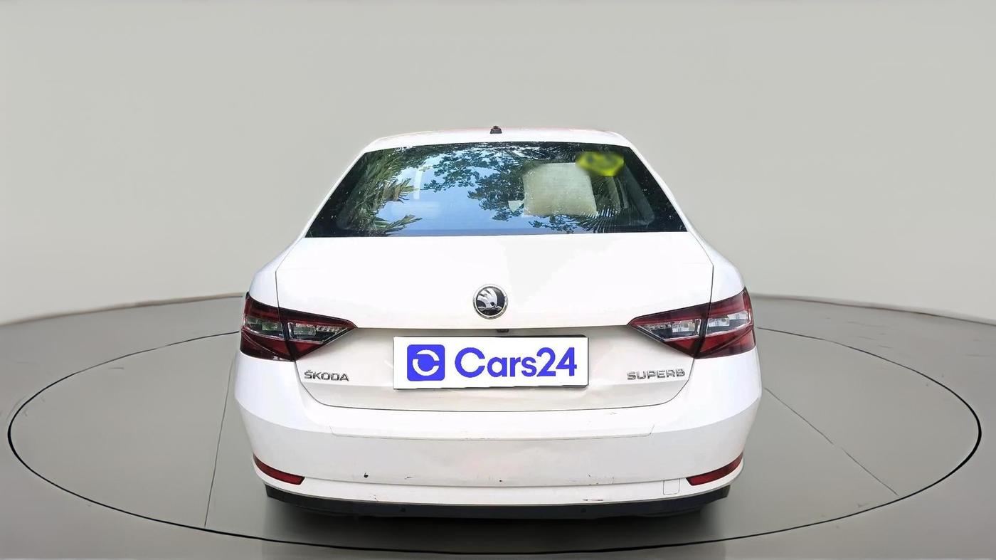 2019 Skoda Superb L&K 1.8 TSI AT, Petrol, Automatic, 25,125 km, exterior
