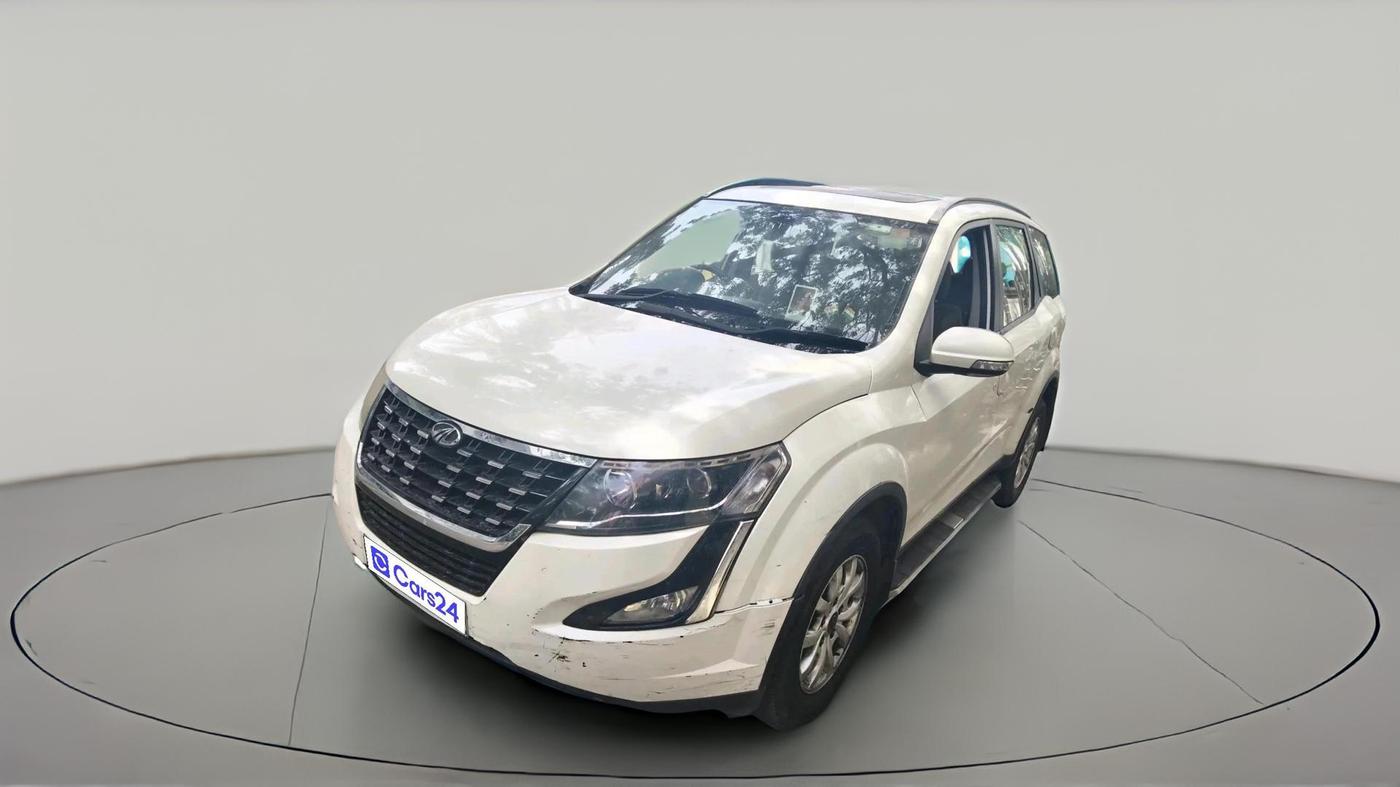 2019 Mahindra XUV500 W9, Diesel, Manual, 85,288 km, exterior