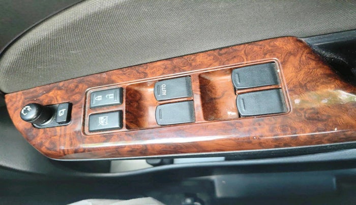 2015 Maruti Swift VXI, Petrol, Manual, 65,193 km, interior