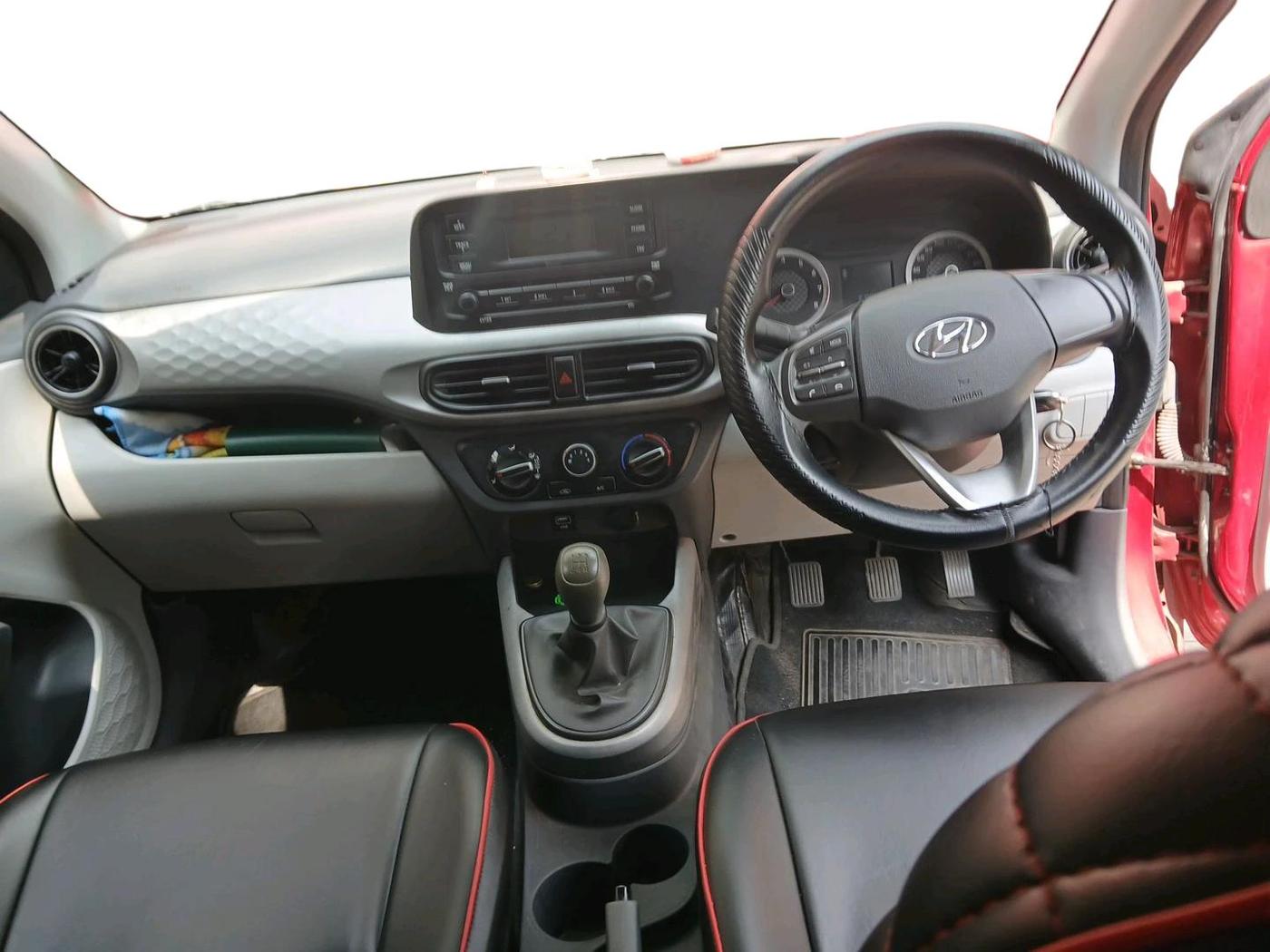 2022 Hyundai GRAND I10 NIOS MAGNA 1.2 KAPPA VTVT, Petrol, Manual, 21,100 km, interior