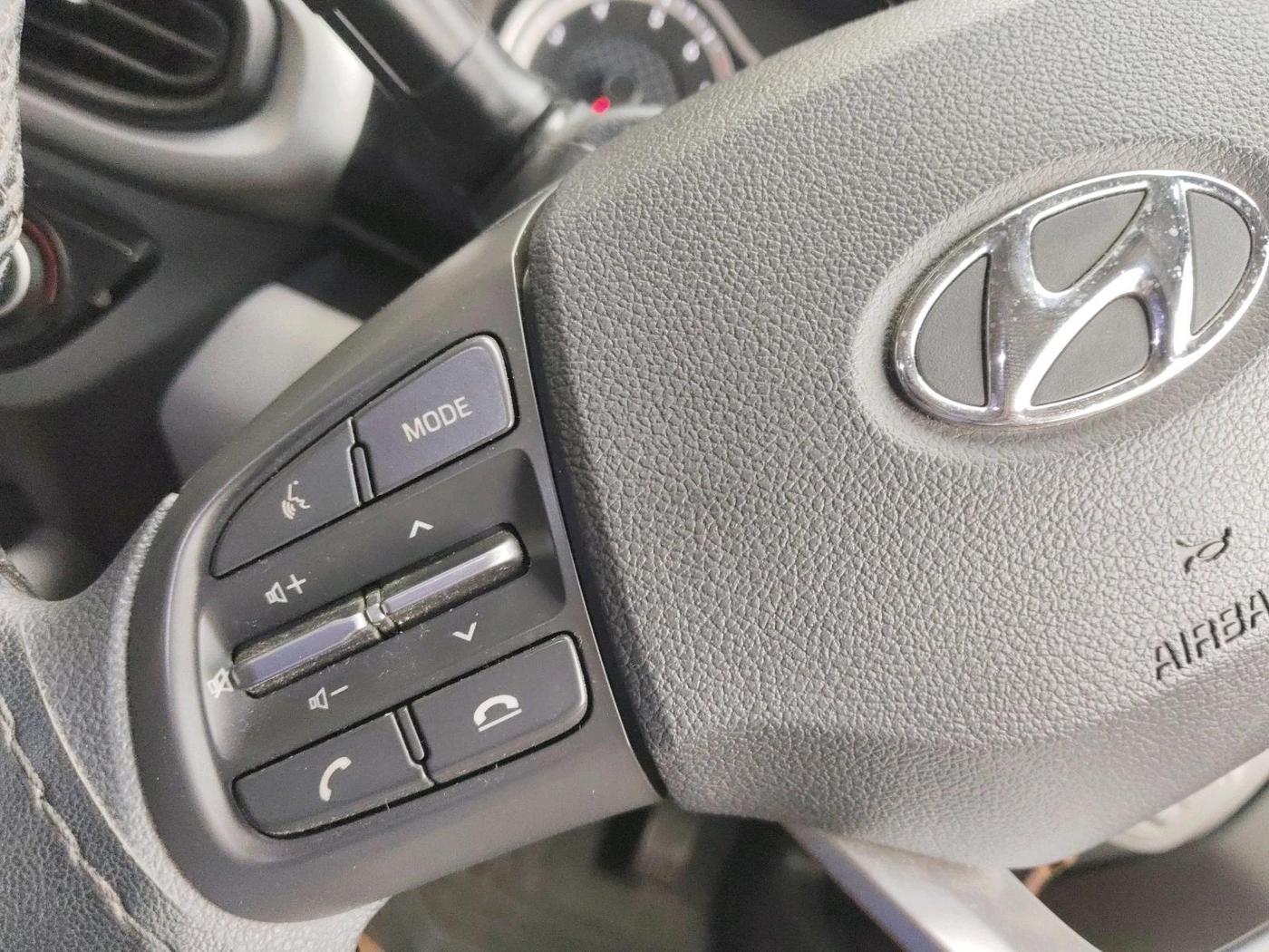 2022 Hyundai GRAND I10 NIOS SPORTZ AMT 1.2 KAPPA VTVT, Petrol, Automatic, 20,306 km, interior