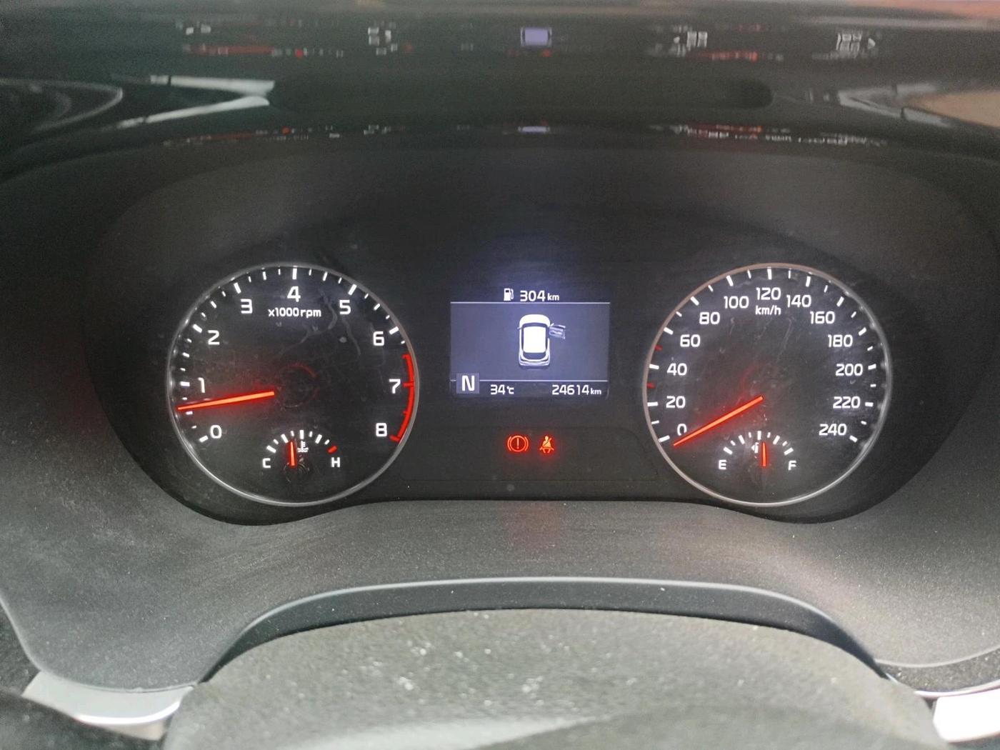 2022 KIA SELTOS HTK PLUS 1.5 IMT, Petrol, Manual, 24,614 km, interior