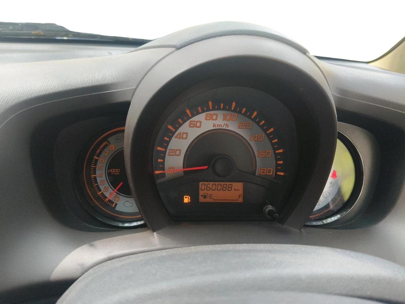 2012 Honda Brio V MT, Petrol, Manual, 60,088 km, interior