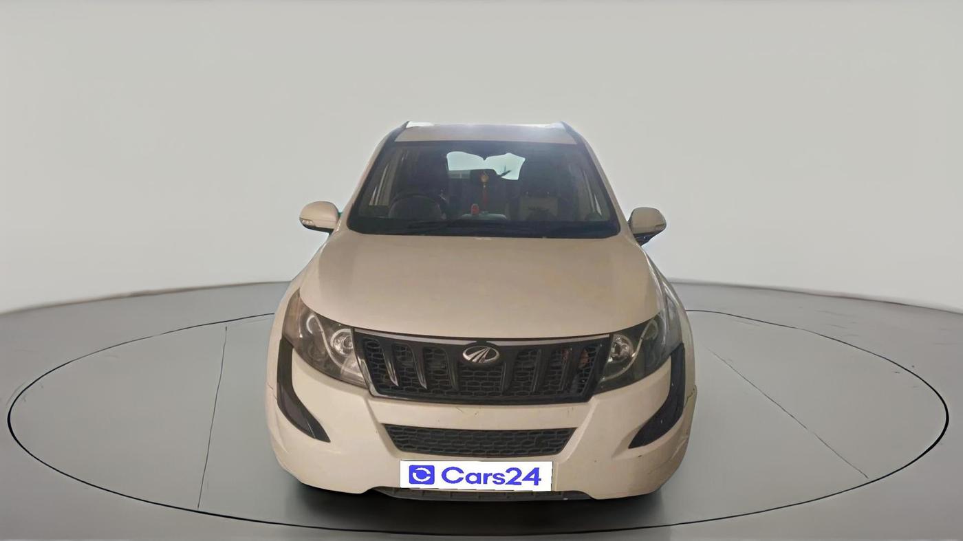 2016 Mahindra XUV500 W4, Diesel, Manual, 94,086 km, exterior