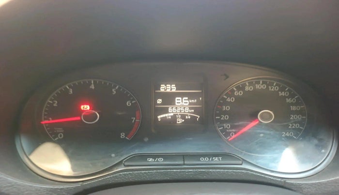 2016 Volkswagen Polo COMFORTLINE 1.2L, Petrol, Manual, 66,258 km, interior