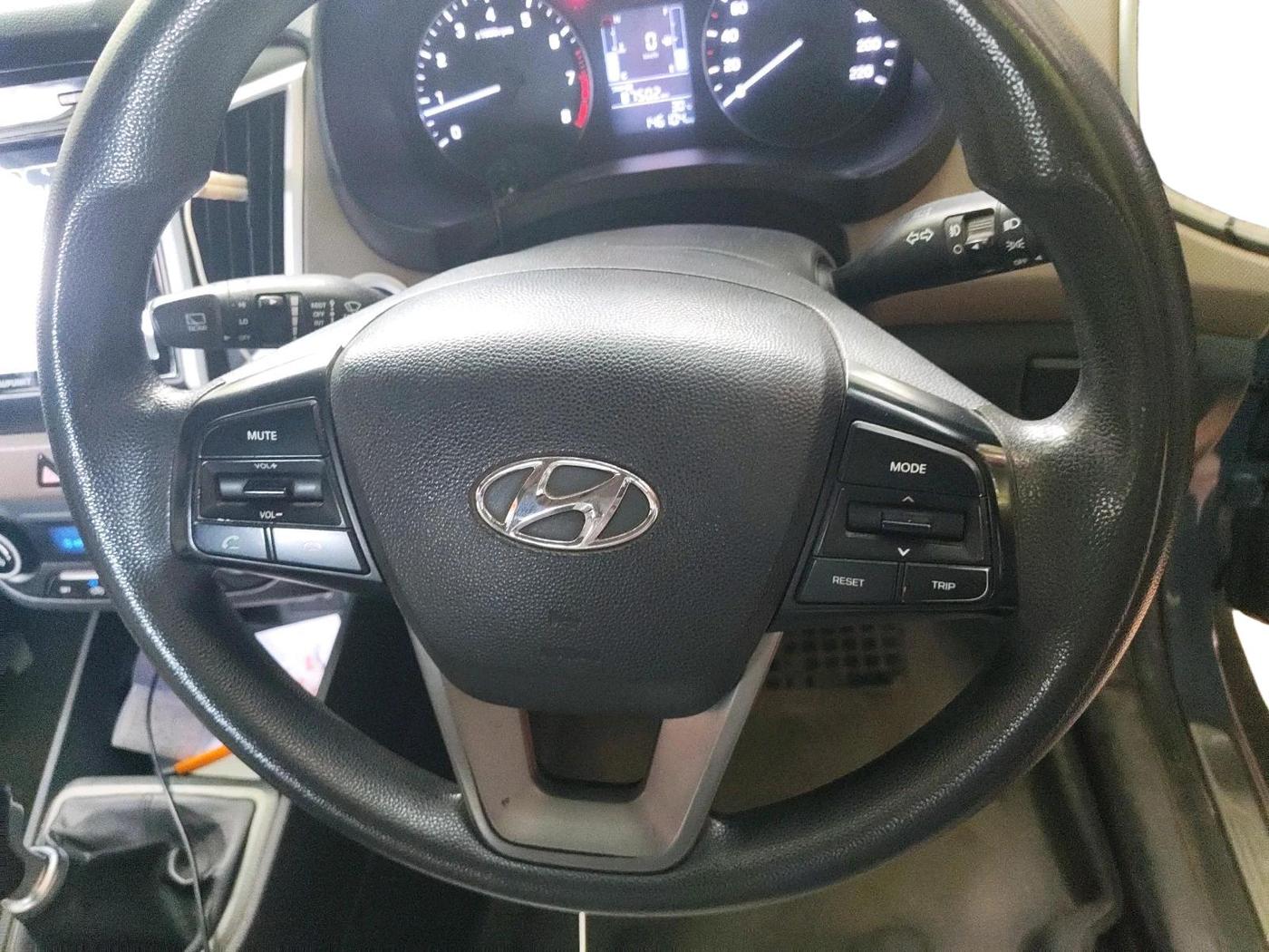 2016 Hyundai Creta SX PLUS 1.6 PETROL, Petrol, Manual, 1,46,104 km, interior