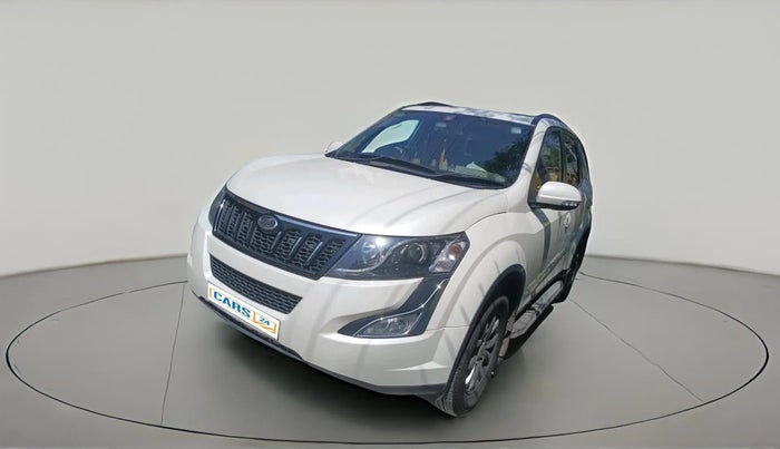 2016 Mahindra XUV500 W10, Diesel, Manual, 1,21,914 km, exterior