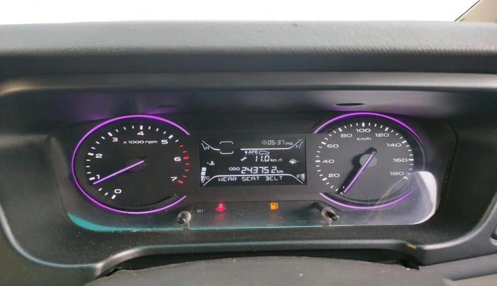 2022 Mahindra MARAZZO M2 7STR, Diesel, Manual, 2,43,752 km, interior