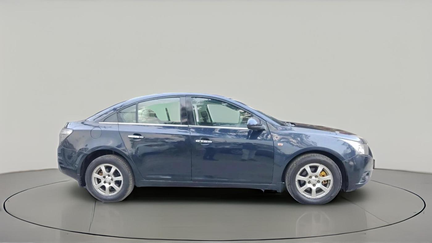 2011 Chevrolet Cruze LTZ AT, Diesel, Automatic, 98,427 km, exterior