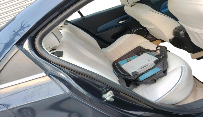 2011 Chevrolet Cruze LTZ AT, Diesel, Automatic, 98,427 km, interior