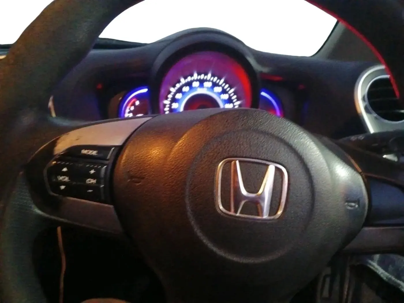 2014 Honda Mobilio 1.5L I-DTEC S, Diesel, Manual, 1,10,300 km, interior