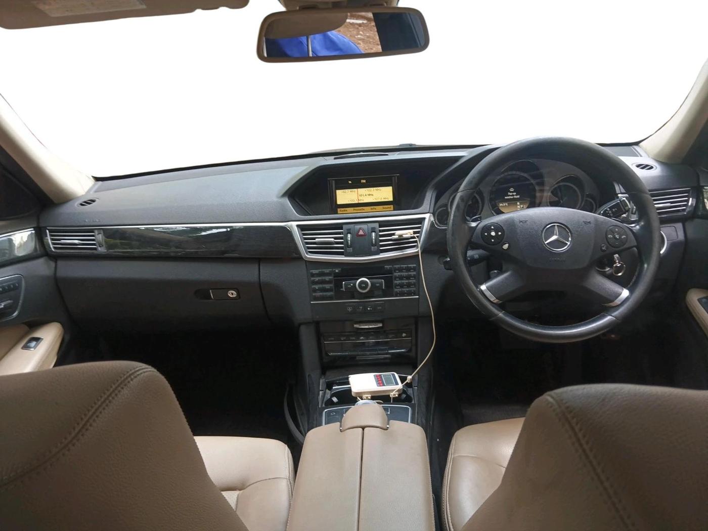 2012 Mercedes Benz E Class E 250 CDI ELEGANCE, Diesel, Automatic, 1,10,973 km, interior