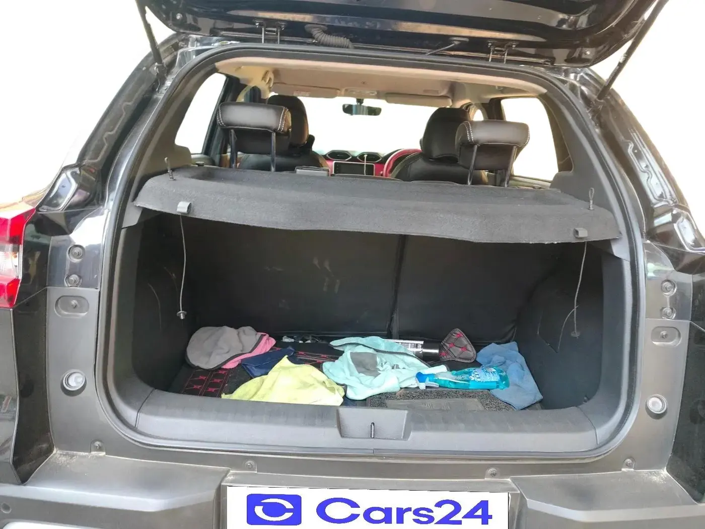 2025 Nissan MAGNITE N-Connecta B4D 1.0 Petrol MT, Petrol, Manual, 14,000 km, exterior
