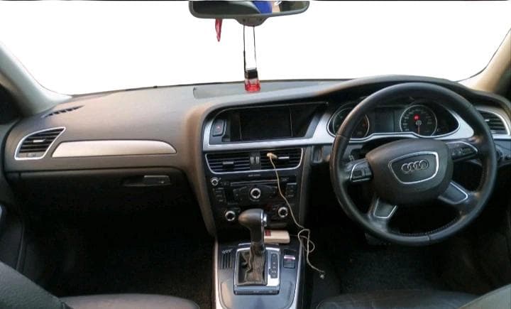 2014 Audi A4 2.0 TDI 140BHP STANDARD, Diesel, Automatic, 1,00,694 km, interior