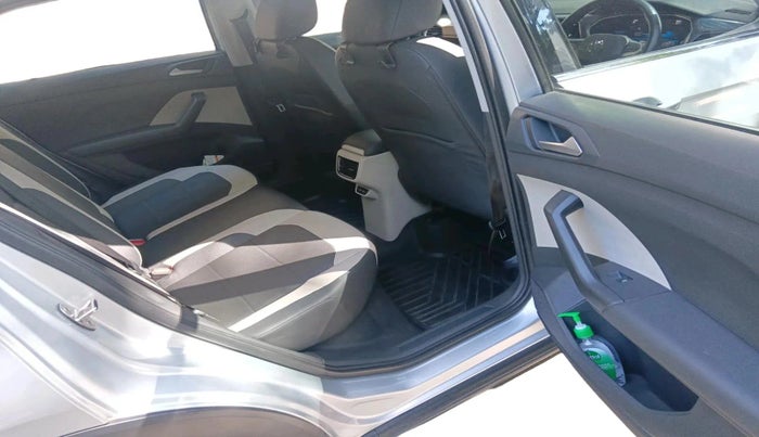 2023 Volkswagen TAIGUN TOPLINE 1.0 TSI AT, Petrol, Automatic, 9,993 km, interior