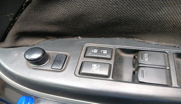 2016 Maruti Baleno ALPHA PETROL 1.2, Petrol, Manual, 62,240 km, interior