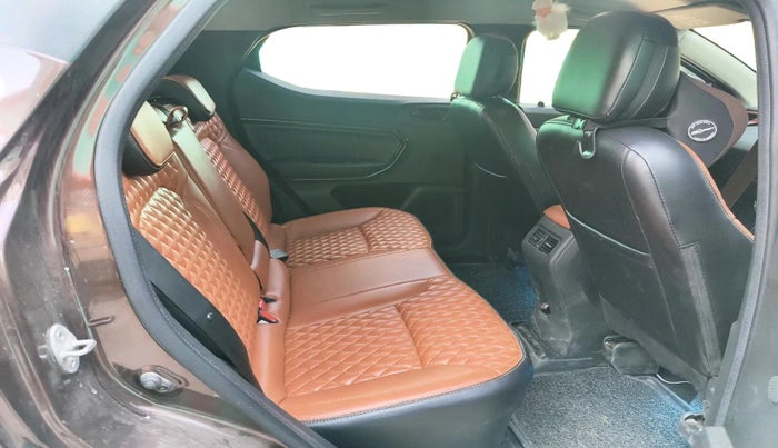 2022 Renault Kiger RXZ MT, Petrol, Manual, 26,114 km, interior