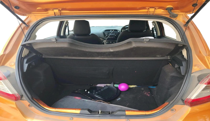 2017 Tata Tiago XZ PETROL, Petrol, Manual, 91,293 km, exterior