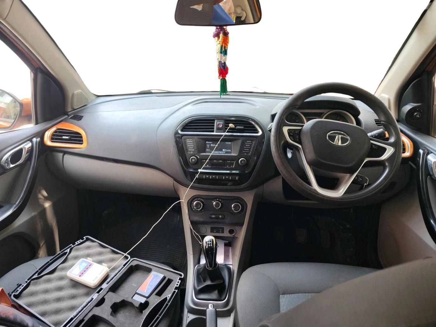 2017 Tata Tiago XZ PETROL, Petrol, Manual, 91,293 km, interior