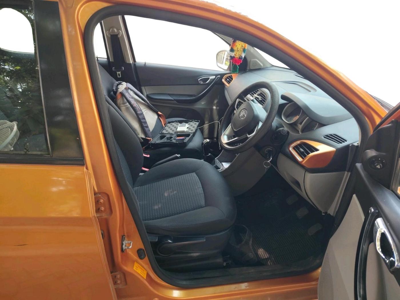 2017 Tata Tiago XZ PETROL, Petrol, Manual, 91,293 km, interior