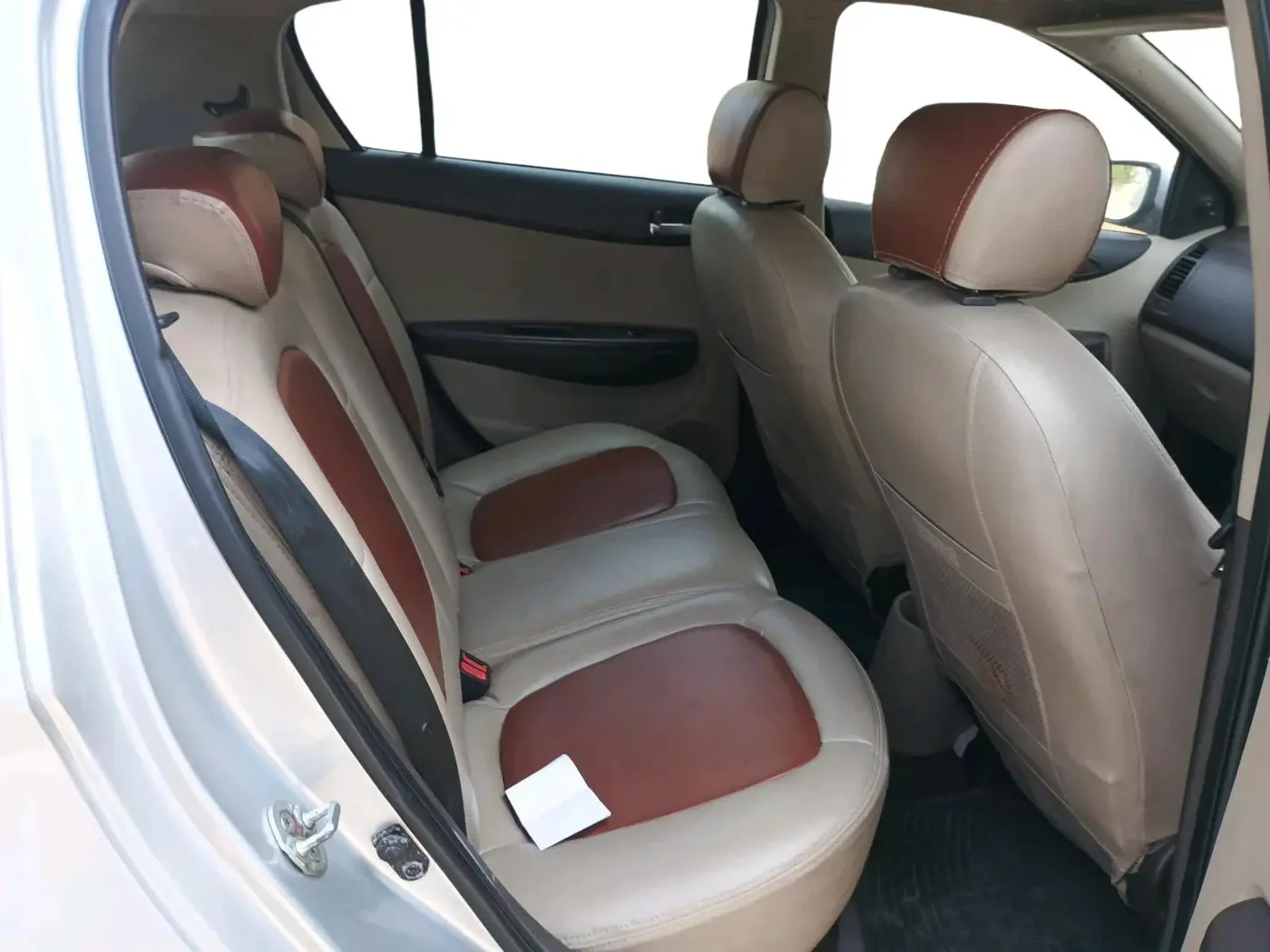 2009 Hyundai i20 MAGNA 1.2, Petrol, Manual, 89,360 km, interior