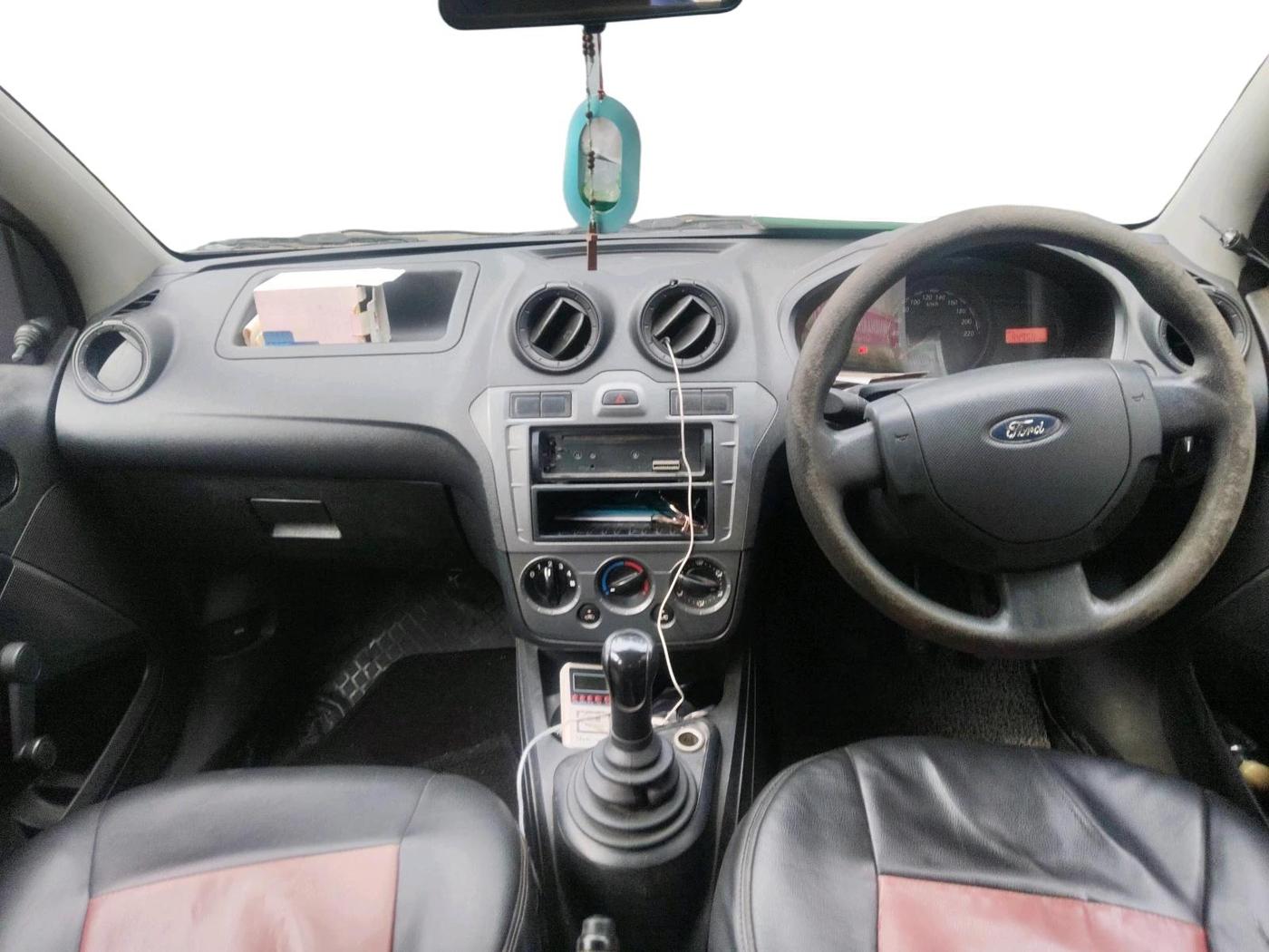 2010 Ford Figo LXI 1.2 PETROL, Petrol, Manual, 94,958 km, interior