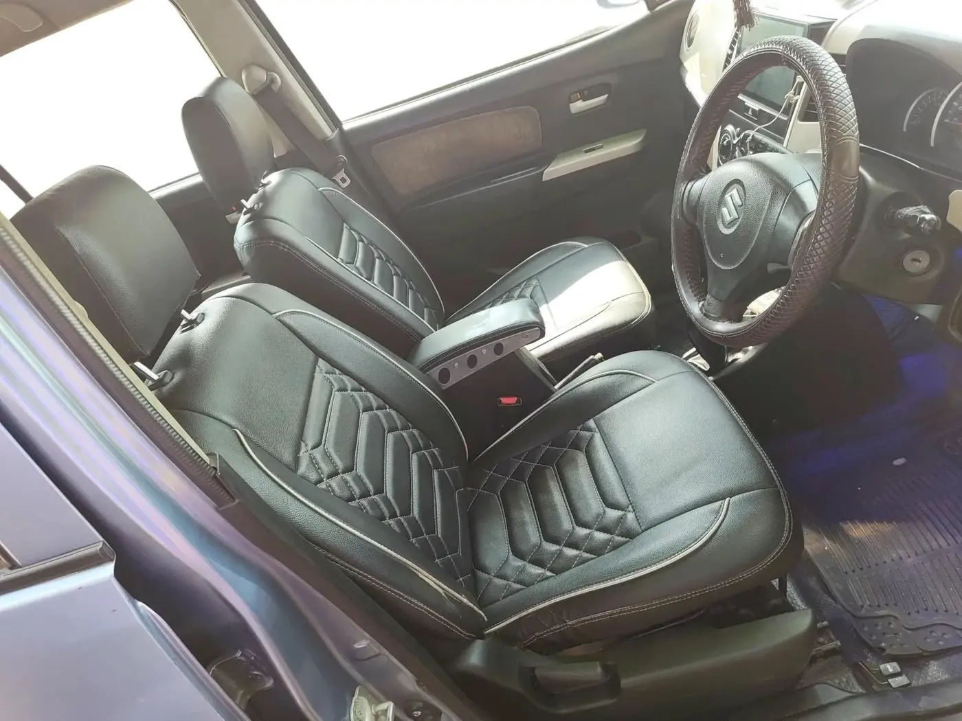 2014 Maruti Wagon R 1.0 VXI, Petrol, Manual, 2,38,166 km, interior