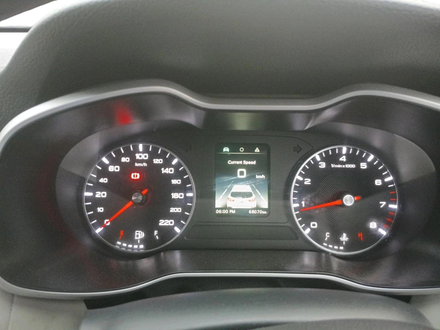 2023 MG ASTOR STYLE 1.5 MT, Petrol, Manual, 68,070 km, interior
