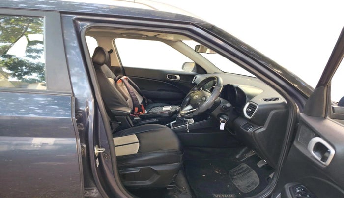 2021 Hyundai VENUE SX 1.0 TURBO, Petrol, Manual, 95,418 km, interior