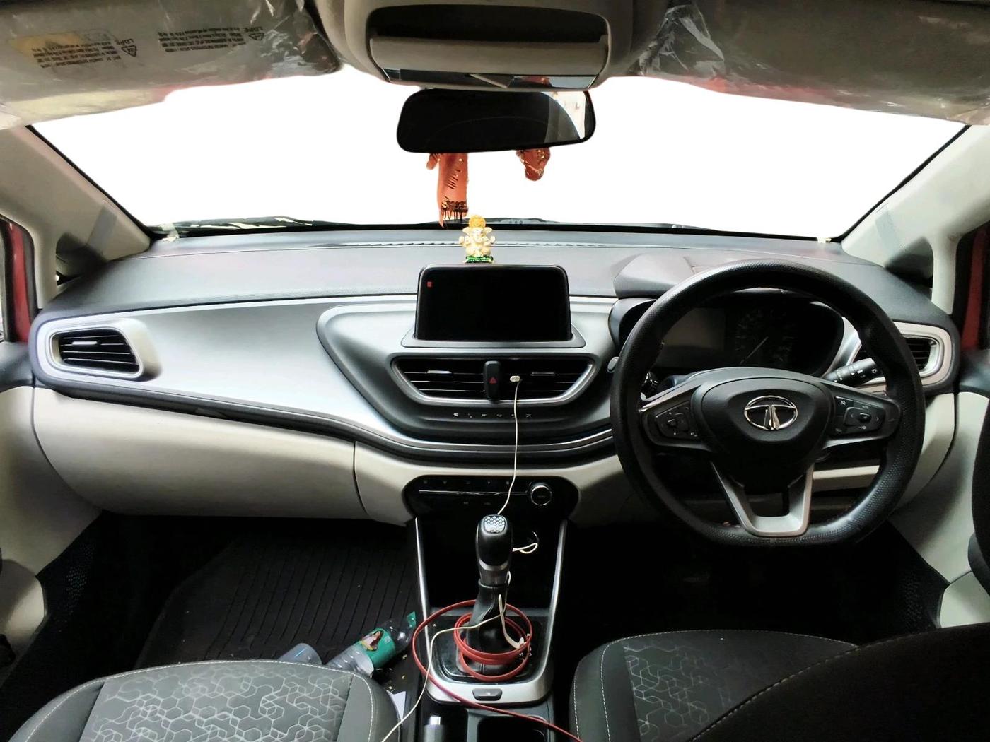 2022 Tata ALTROZ XZA, Petrol, Automatic, 58,558 km, interior