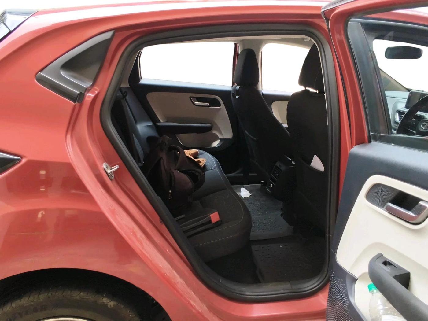 2022 Tata ALTROZ XZA, Petrol, Automatic, 58,558 km, interior