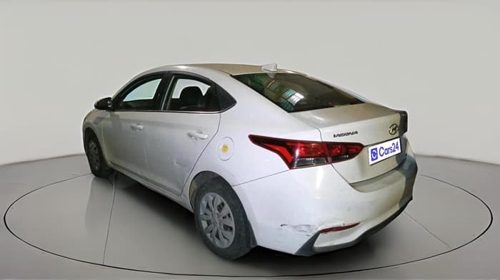 2017 Hyundai Verna 1.6 EX PETROL, Petrol, Manual, 1,76,030 km, exterior