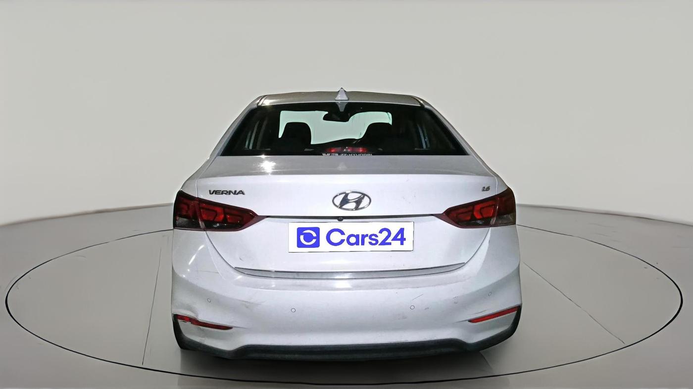 2017 Hyundai Verna 1.6 EX PETROL, Petrol, Manual, 1,76,030 km, exterior
