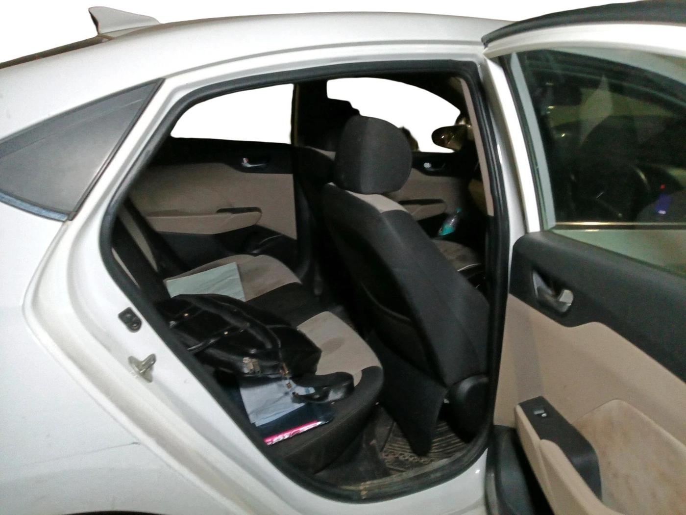 2017 Hyundai Verna 1.6 EX PETROL, Petrol, Manual, 1,76,030 km, interior