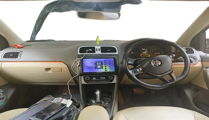 2016 Volkswagen Vento HIGHLINE PLUS 1.2 AT 16 ALLOY, Petrol, Automatic, 80,307 km, interior