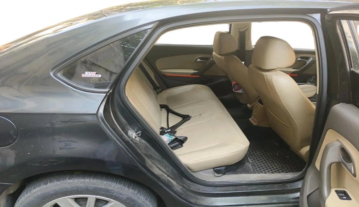 2016 Volkswagen Vento HIGHLINE PLUS 1.2 AT 16 ALLOY, Petrol, Automatic, 80,307 km, interior